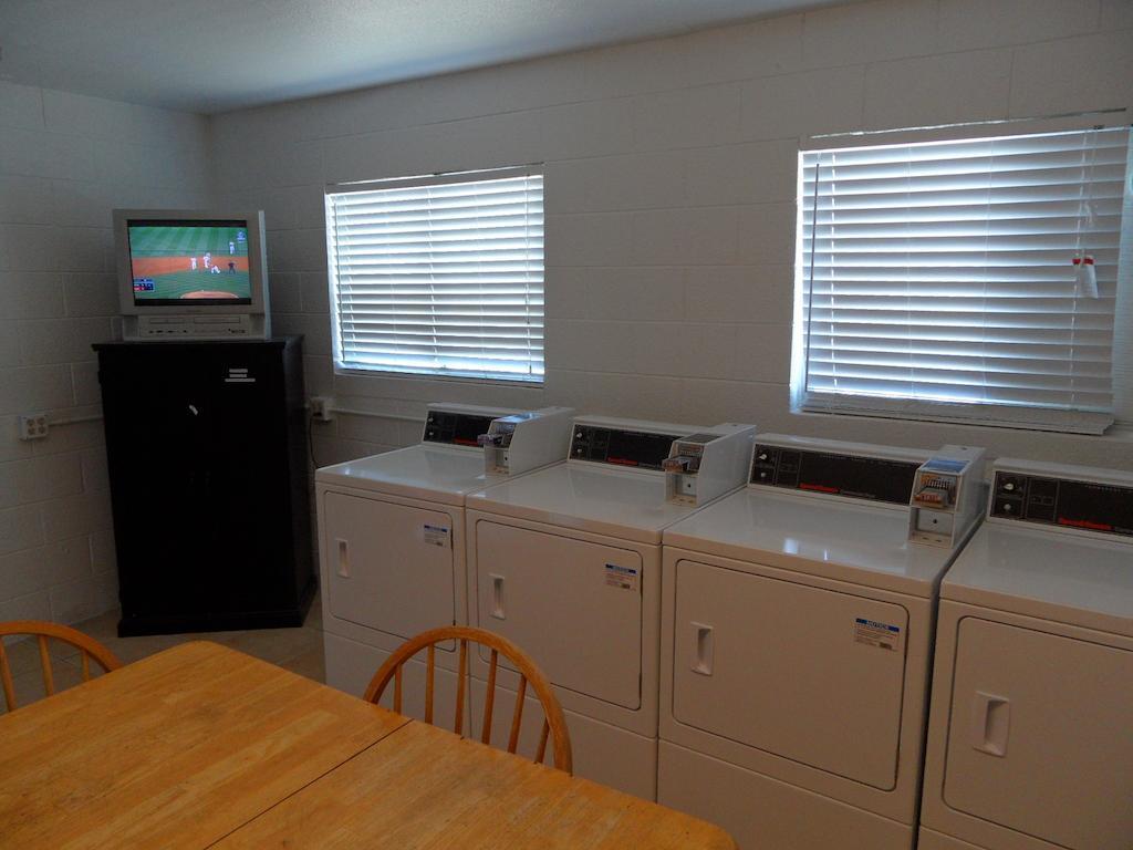Pahrump Rv Park & Lodging ภายนอก รูปภาพ