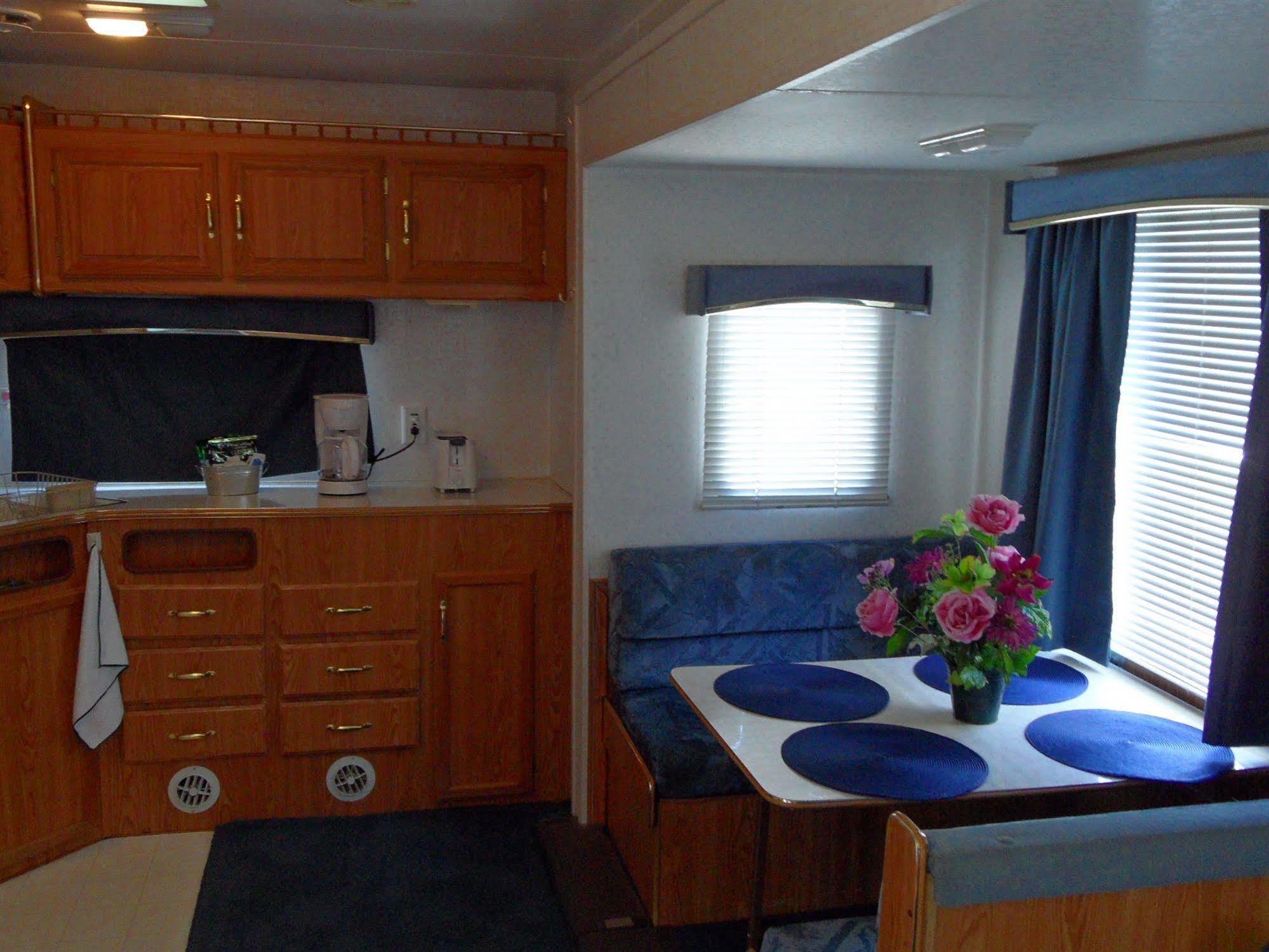 Pahrump Rv Park & Lodging ภายนอก รูปภาพ